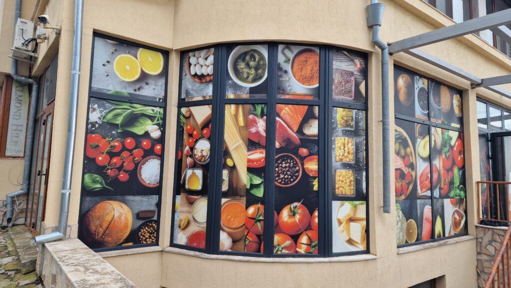 Плътно фолио с ламинат